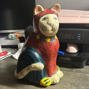 Handpainted L'Orient‎ Cat Figurine